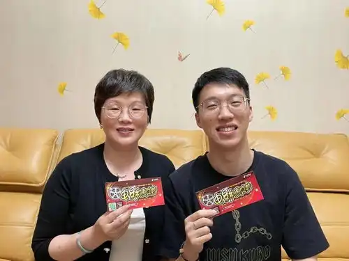 感恩母亲节感谢你不是超人,却为我变成了万能