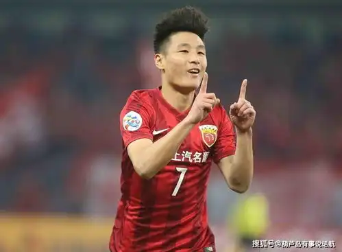 武磊,中国足坛名副其实的球王,他妻子颜值和身材,也是格外出众