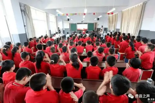 学雷锋志愿服务黑板报聊