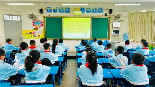 东坡区三苏路小学举行宪法宣传周主题活动