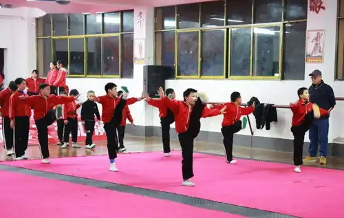 川剧进校园走进渝西艺术学校