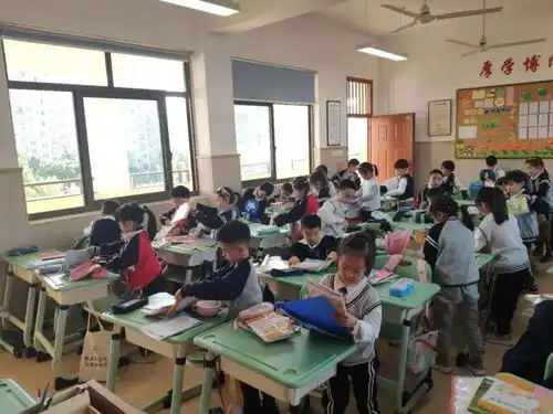 校园采风我的书包我做主