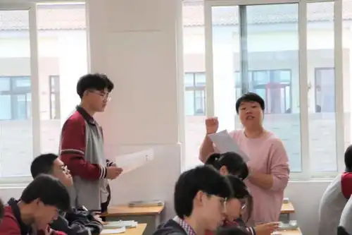 张家港塘市初级中学行远自迩研生本教育,笃行不怠筹未来发展