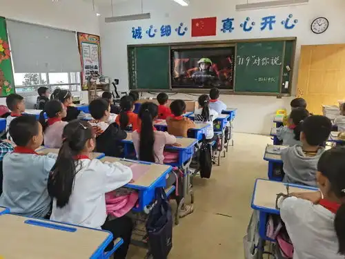 防患于未燃临师附小开展消防安全教育系列活动
