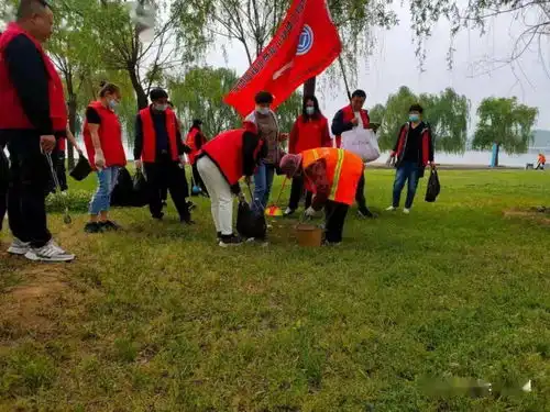 学雷锋志愿服务黑板报五