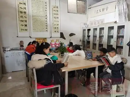 小小的超市图书馆,何以吸引30万群众