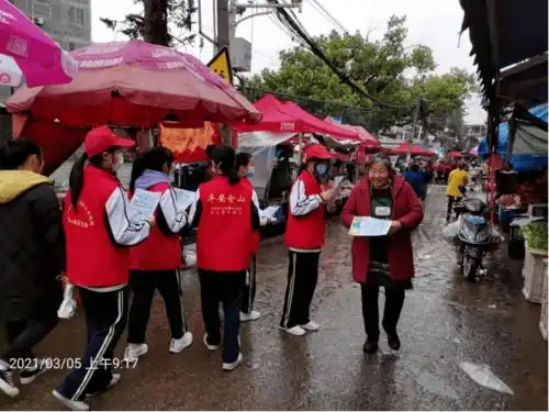 争当志愿者温暖在南台仓山区各文明单位文明校园文明社区开展3.5学雷锋日志愿服务系列活动